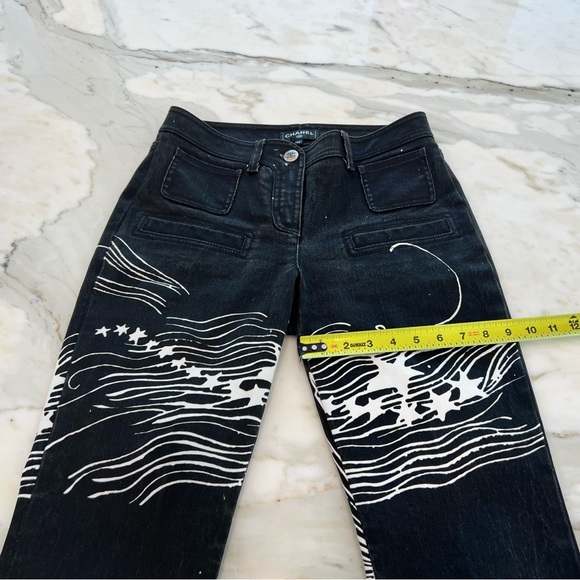CHANEL 22C RUNWAY BLACK WHITE CC STAR PRINT JEANS SIZE FR 38 / US 6 - Picture 12 of 17